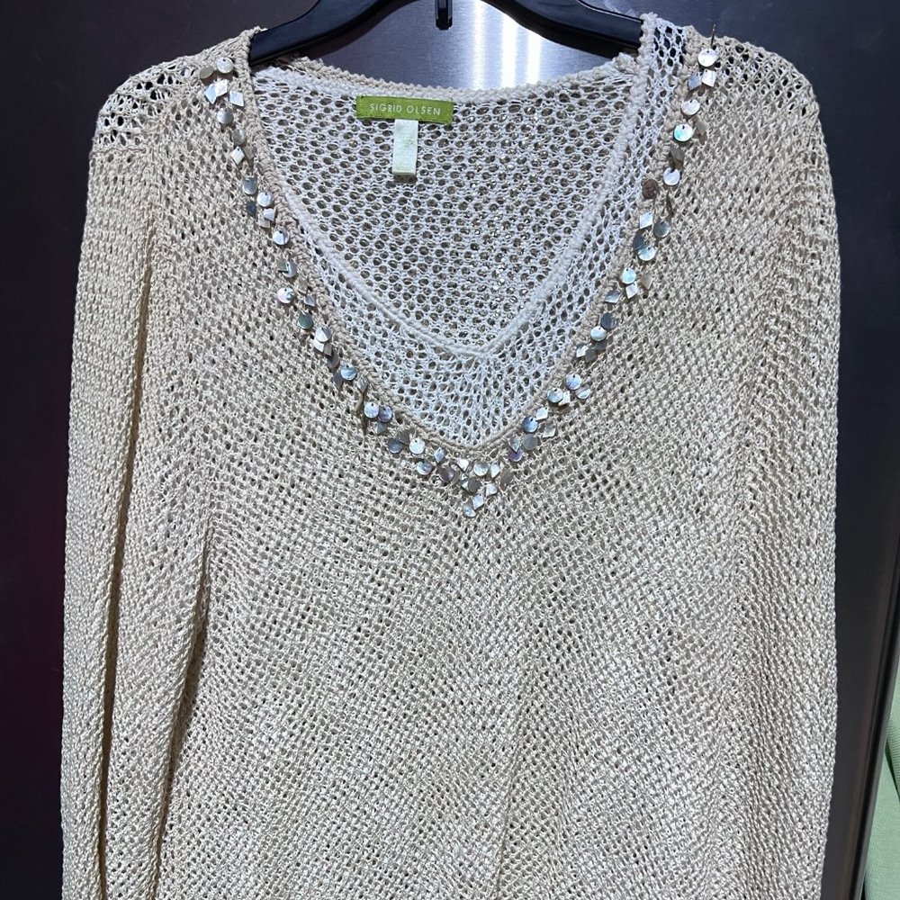 knit shirt